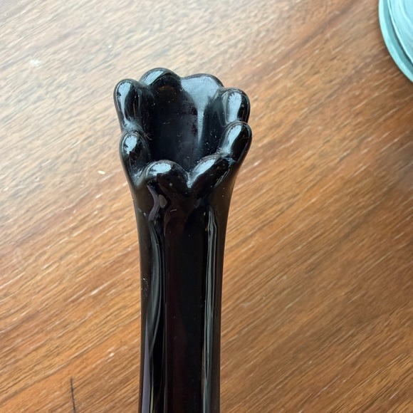 Vintage Fenton bud vase - Picture 2 of 3